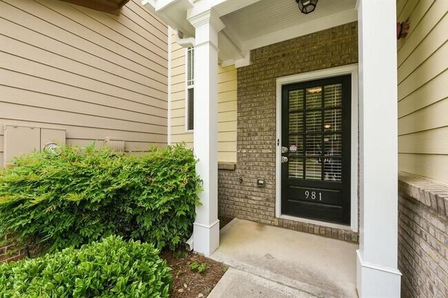 Photo - 981 Brownstone Ln SW