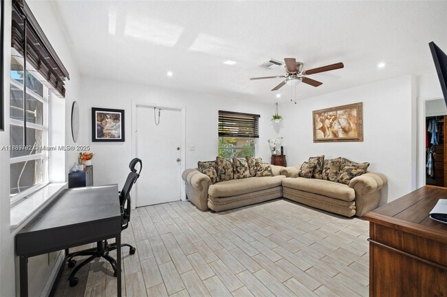 Photo - 5120 SW 26th Ave Unit 1-2
