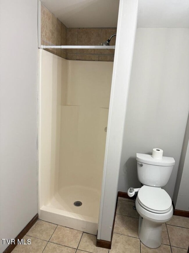 Photo - 4 Bedroom 2 Bath in Bristol, TN