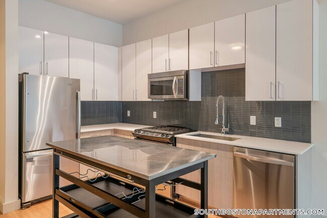 Photo - 320 D St Unit 122