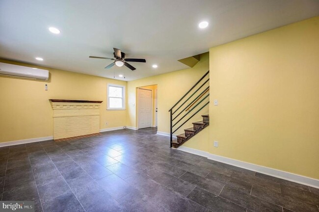Photo - 6007 Bradley Ln