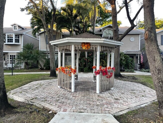 Photo - 12201 SW 148th St Unidad 1101