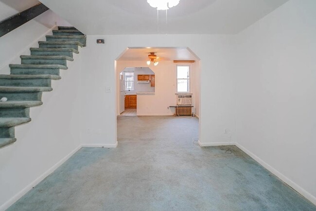 859 Granite St