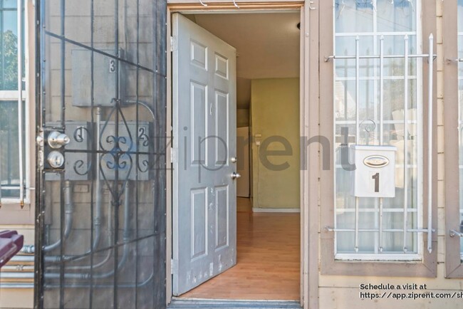 Photo - 1820 International Blvd