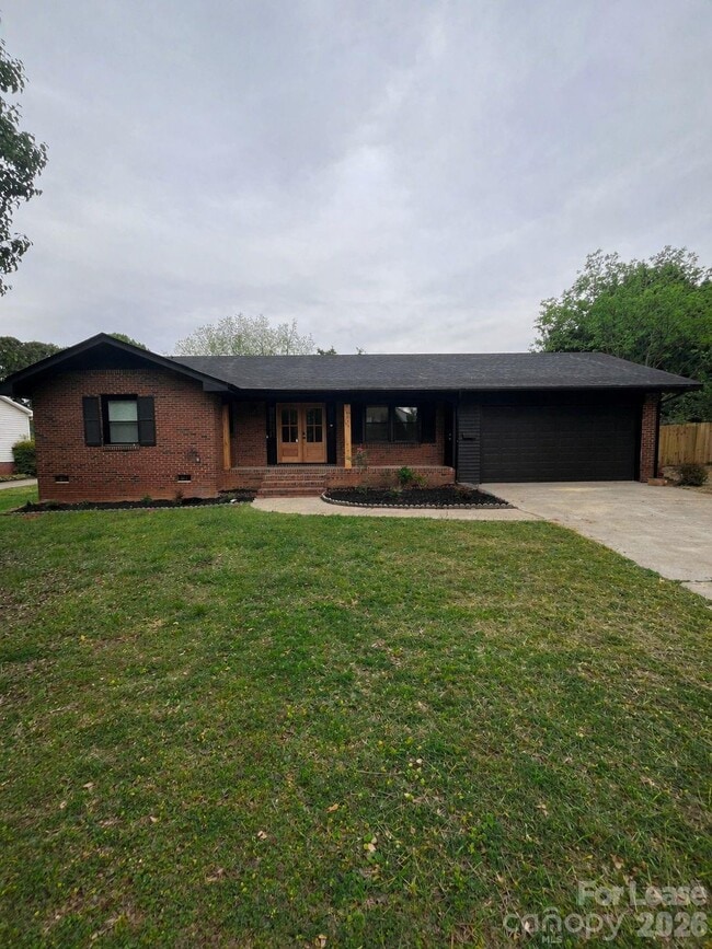 Building Photo - 4012 Belshire Ln