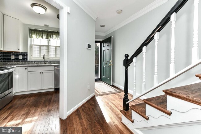 Photo - 1121 Portner Rd