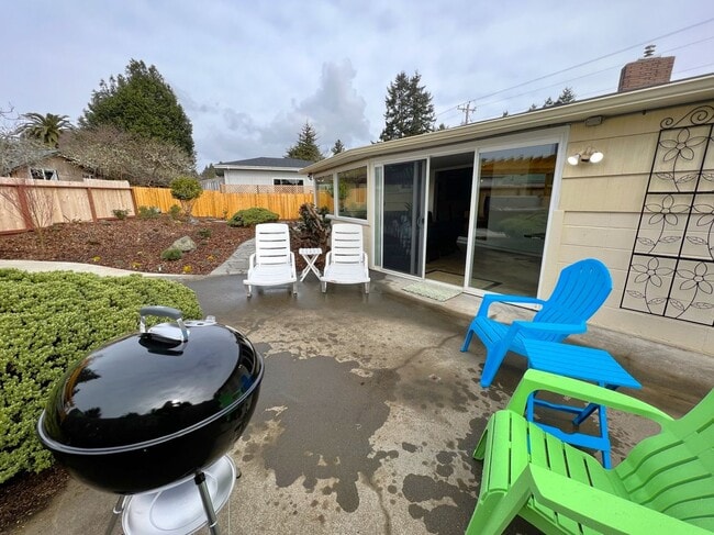 Photo - 307 Del Norte Ln