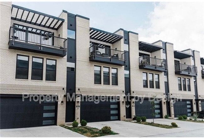 Building Photo - 1367 Keosauqua Way