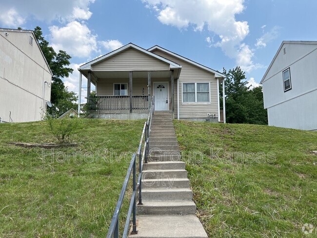 Building Photo - 3721 Woodland Ave Rental