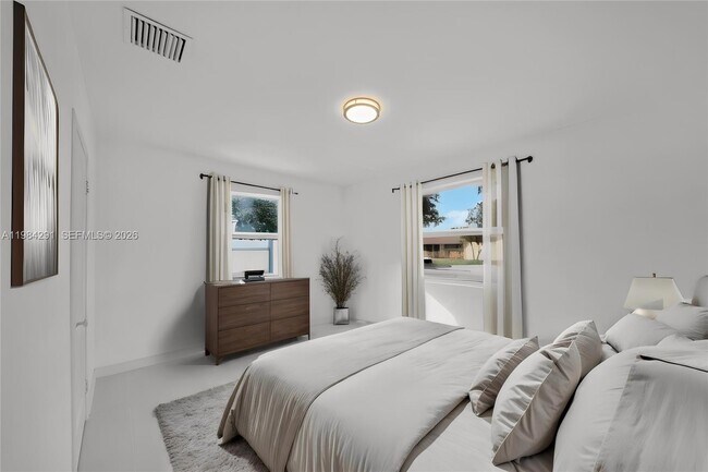 Photo - 27 Suffolk Ave Unit 0