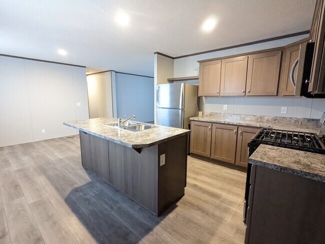 Photo - 660 Oregon St