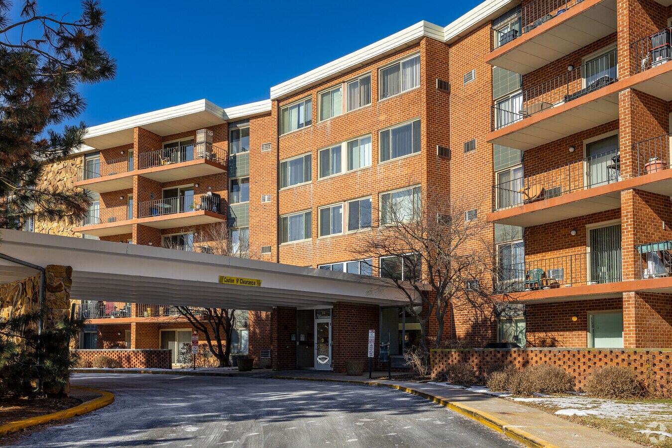 Photo - Lake Run Condominium