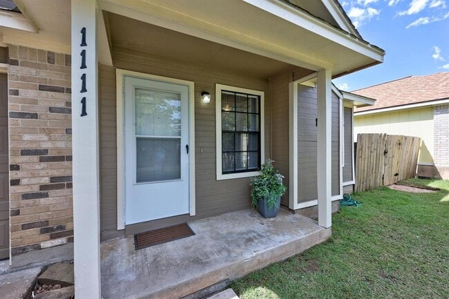 Photo - 1111 Fairlawn Cove