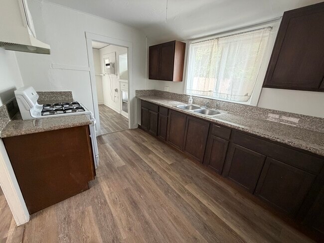 Photo - 444 N Catalina Ave