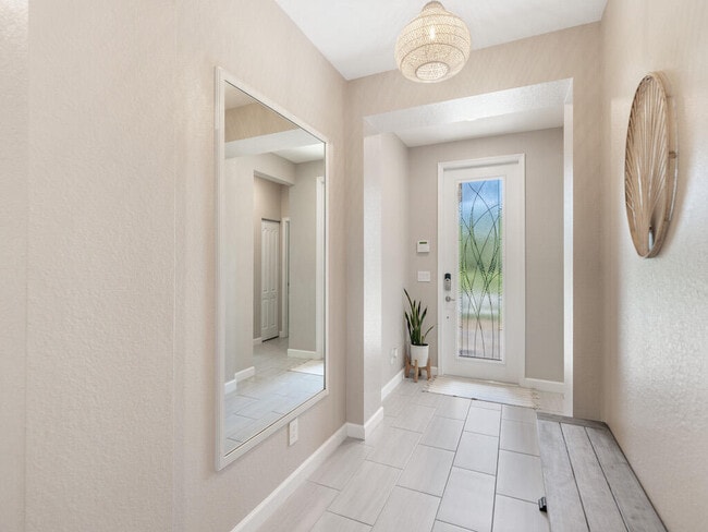 Photo - 1786 Berkshire Cir SW