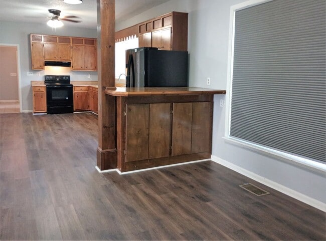 Photo - Enjoy a Peaceful "Country" Setting" in Har...