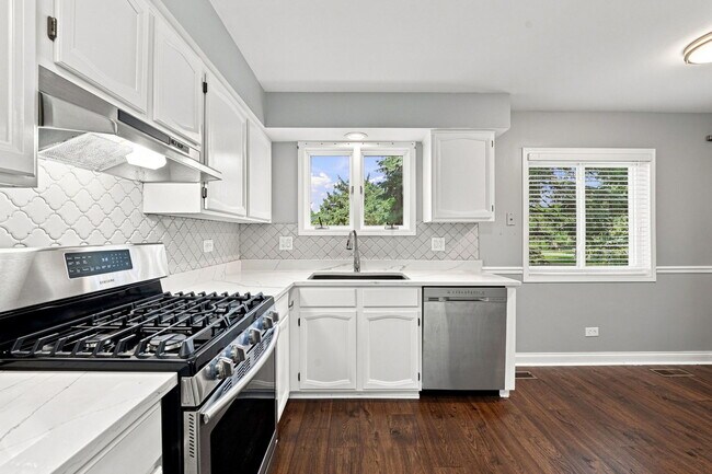 981 West Ct