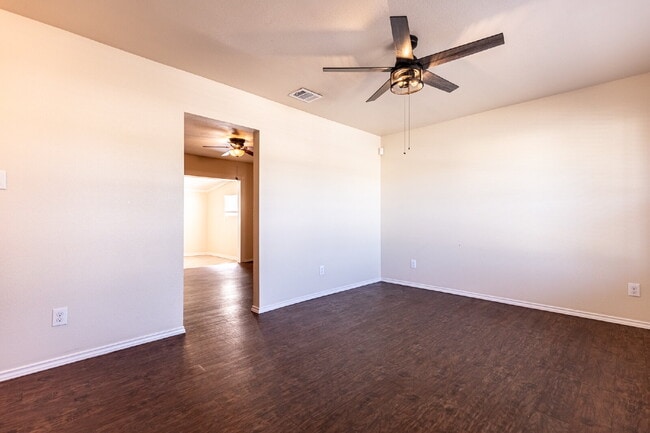 Photo - 8016 Landing Ave