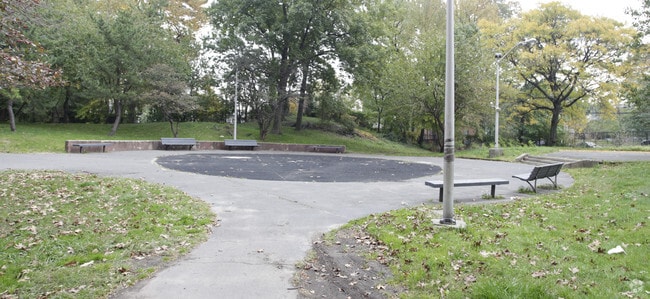 Photo - Mark Terrace Apartments