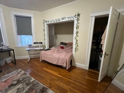 Photo - 225 Kelton St