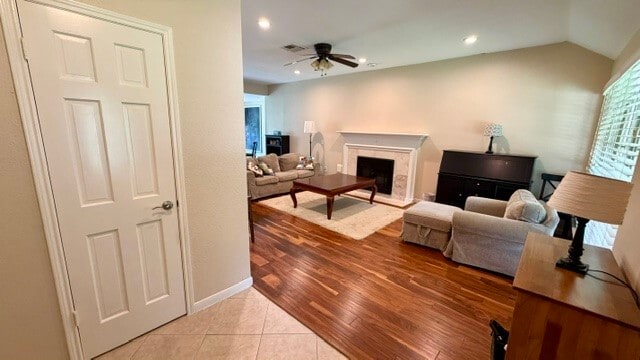 Photo - 3214 Lakefield Way