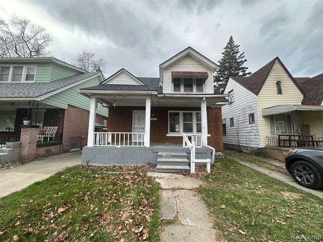 Building Photo - 14249 Cloverlawn Ave