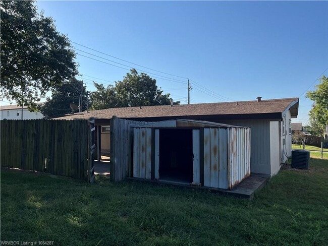 Photo - 3 bed, 2 bath, House.