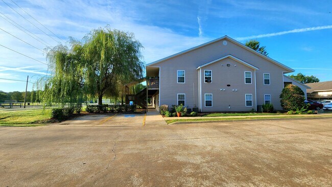 Willow Park Apartments