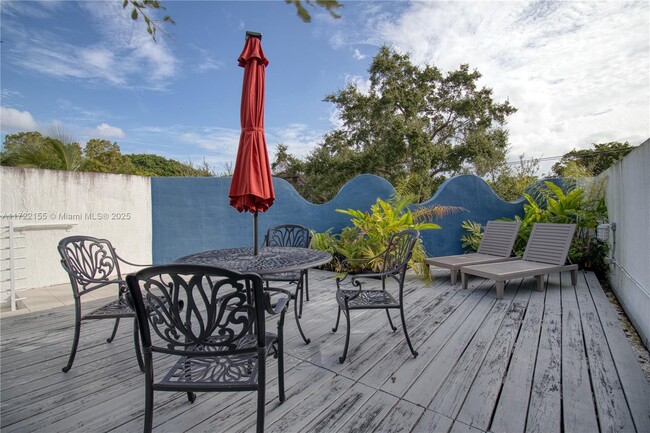 Photo - 2200 Lincoln Ave