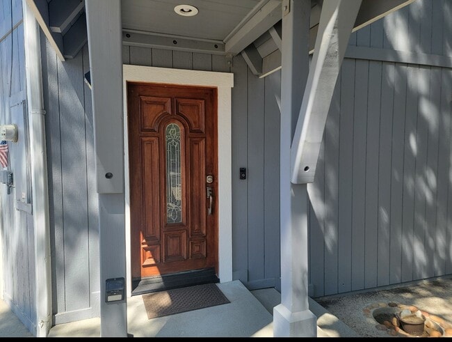 Photo - 26454 Apache Trail