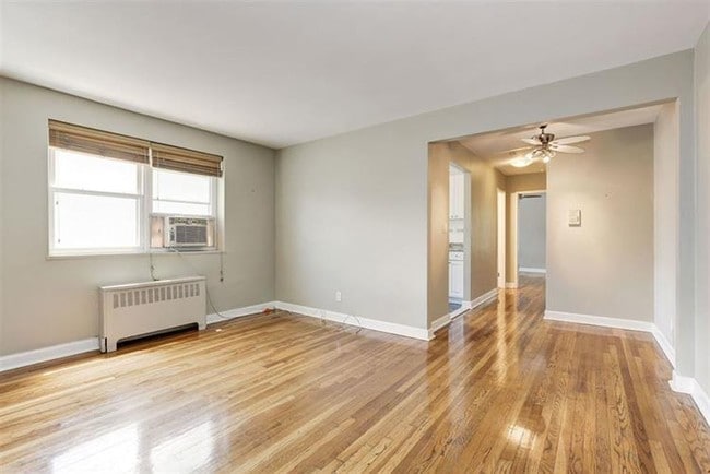 Living Room - 165 Vroom St Unit 311