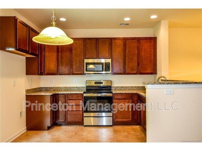 Building Photo - 194-C Limerick Rd.