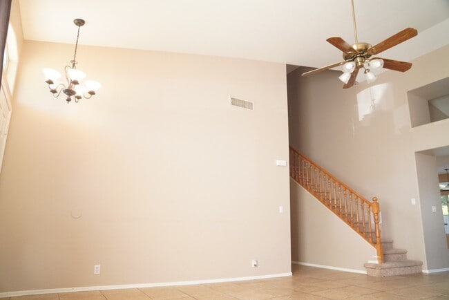 Photo - Beautiful Chandler Rental Dobson & Ray