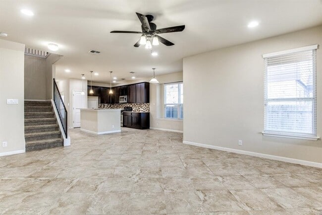 Photo - 11628 Yeadon Way