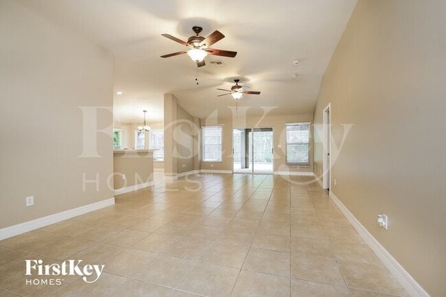 Photo - 419 Conlee St