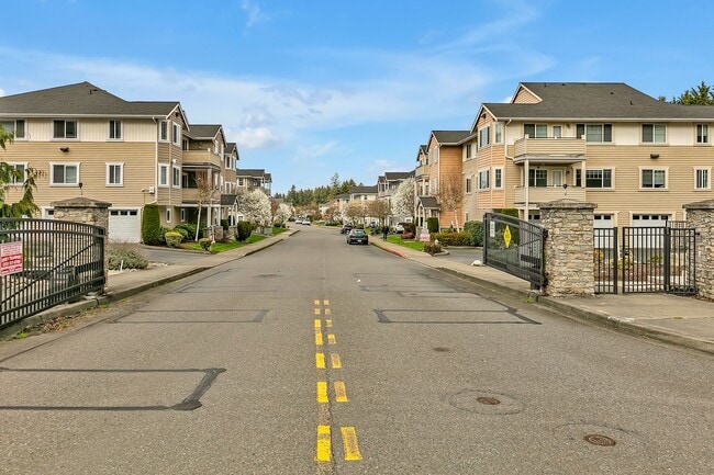 Photo - Perfectly Placed Condo In the Heart of Puyallup Unit 308