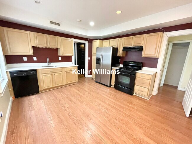 Photo - 10 Bucknam St Unit 2