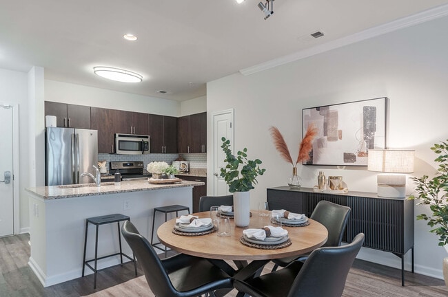 Apartment Dining