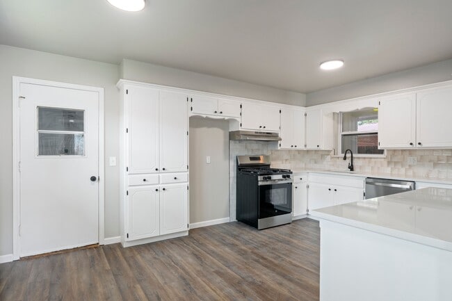 Photo - 4236 NW 53rd St