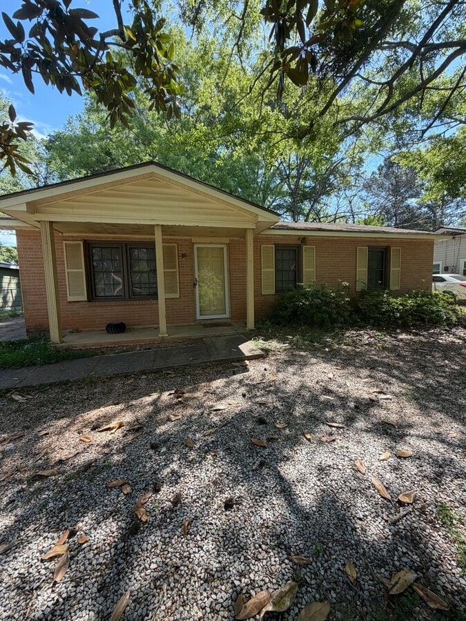 Newly Renovated! - Newly Renovated!