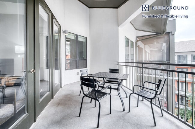 Photo - 3201 Esperanza Crossing Unidad FL5-ID178