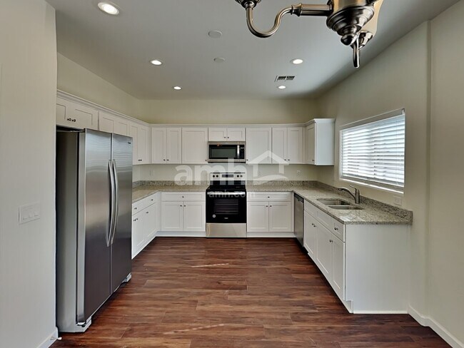 3609 E Desert Moon Trail