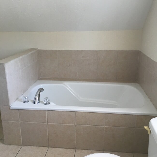 Photo - Spacious 3BR/2BA Home off of Taylor Blvd