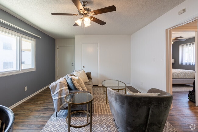 1BR, 1BA - 550SF Living Room