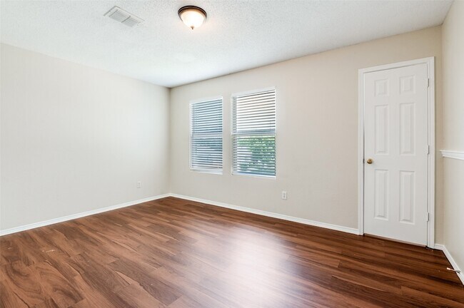 Photo - 2232 White Pine Dr