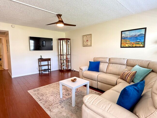 Photo - 143 Dorset D