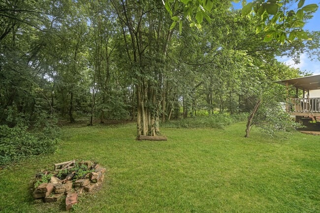 Photo - 107 Walker St