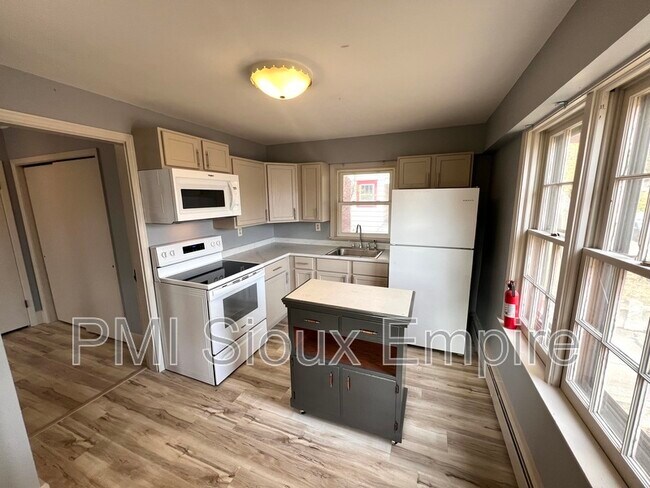 Photo - 927 S Spring Ave Unit 1