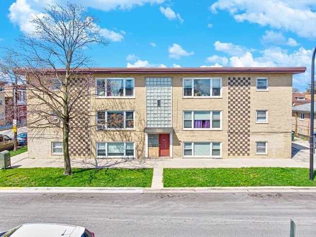 Photo - 1540 S 59th Ct Apartment Unit B