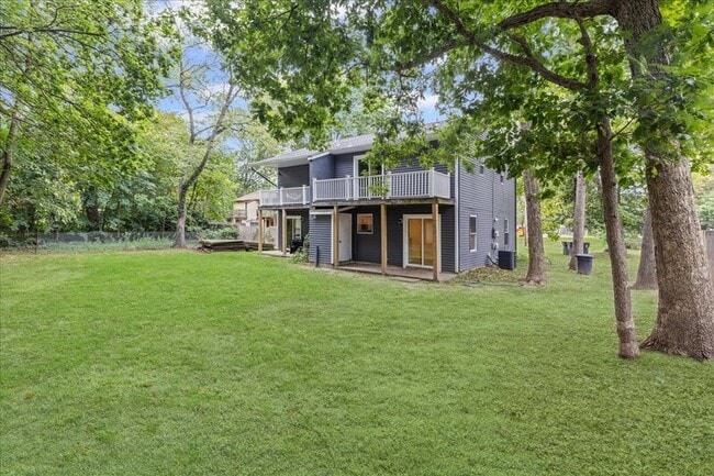 Photo - 118A Franklin Ave
